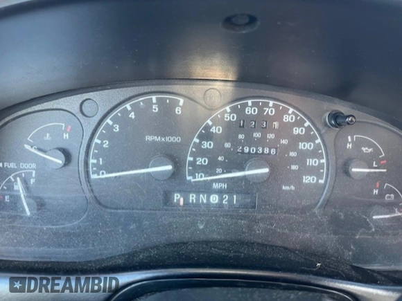 1999 Ford Explorer XLT with VIN 1FMZU32P6XZB94980, listed as a Copart auction lot 66349164 with 290,386 mi miles and Clean title. Bid and sale history available at DreamBid. Image 9.
