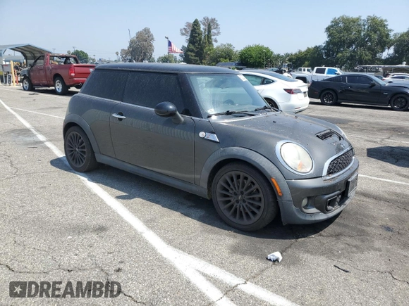 2011 MINI Hardtop S с VIN WMWSV3C54BTY12905, выставлен на аукционе Copart как лот 60280375 с пробегом 126 319 миль миль и Чистый • Clean title. История ставок и продаж доступна на DreamBid. Изображение 4.