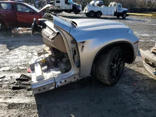 2011 BMW X6 50i with VIN 5UXFG8C58BLZ96045, listed as a Copart auction lot 50291795 with 0 mi miles and Salvage Title. Bid and sale history available at carsss.com. Image 3.