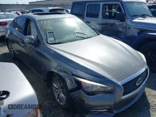 2017 Infiniti Q50 3.0t Premium with VIN JN1EV7APXHM743302, listed as a IAAI auction lot 40566036 with 1 mi miles. Bid and sale history available at carsss.com. Image 1.
