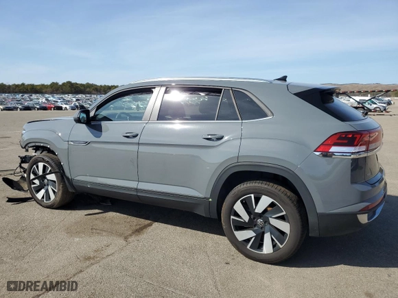 2024 Volkswagen Atlas Cross Sport 2.0T SE w/Technology with VIN 1V2HE2CA7RC240886, listed as a Copart auction lot 49257285 with 5,828 mi miles and Salvage Title. Bid and sale history available at carsss.com. Image 2.