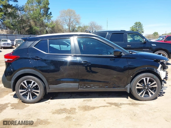 2018 Nissan Kicks SV with VIN 3N1CP5CU6JL518464, listed as a IAAI auction lot 41801091 with 72,365 mi miles. Bid and sale history available at carsss.com. Image 18.
