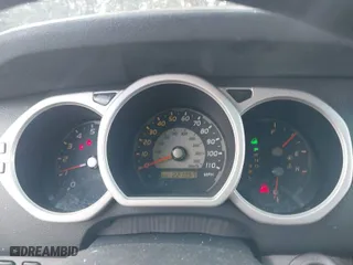 2004 Toyota 4Runner SR5 with VIN JTEBU14R048017010, listed as a IAAI auction lot 41523872 with 221,067 mi miles. Bid and sale history available at carsss.com. Image 7.