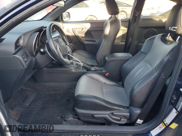2013 Scion tC z VIN JTKJF5C78D3050747, wystawiony jako Copart lot #50610645 z przebiegiem 92 004 mil mil oraz Szkody całkowita. Historia ofert i sprzedaży dostępna na DreamBid. Obrazek 7.
