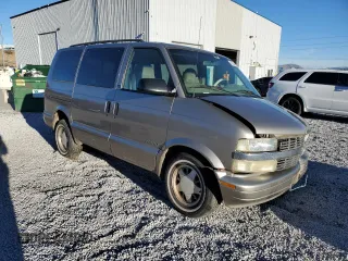 2002 Chevrolet Astro with VIN 1GNDM19X42B136240, listed as a Copart auction lot 87724935 with 195,652 mi miles and Salvage Title. Bid and sale history available at carsss.com. Image 4.