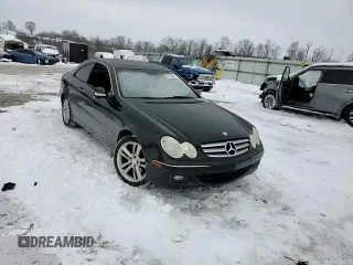 2008 Mercedes-Benz CLK 350 z VIN WDBTJ56H68F241279, wystawiony jako Copart lot #88114995 z przebiegiem 151 961 mil mil oraz Szkoda całkowita • Salvage title. Historia ofert i sprzedaży dostępna na DreamBid. Obrazek 11.