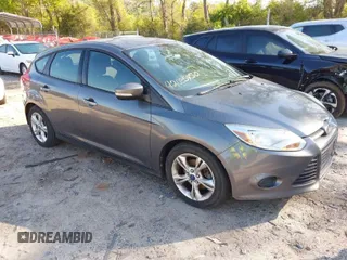 2013 Ford Focus SE with VIN 1FADP3K21DL341348, listed as a IAAI auction lot 42035450 with 179,517 mi miles. Bid and sale history available at carsss.com. Image 1.