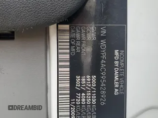 2009 Freightliner Sprinter z VIN WDYPF4AC995428926, wystawiony jako Copart lot #44266745 z przebiegiem 178 136 mil mil oraz Tytuł czysty. Historia ofert i sprzedaży dostępna na DreamBid. Obrazek 13.