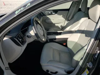 2021 Volvo S60 Momentum with VIN 7JR102FKXMG094315, listed as a Copart auction lot 44788924 with 37,526 mi miles. Bid and sale history available at carsss.com. Image 7.