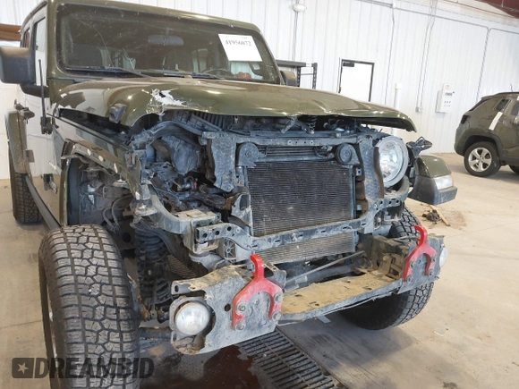 2021 Jeep Wrangler Unlimited Sahara z VIN 1C4HJXEN2MW592565, wystawiony jako IAAI lot #41956072 z przebiegiem 95 504 mil mil oraz . Historia ofert i sprzedaży dostępna na DreamBid. Obrazek 6.