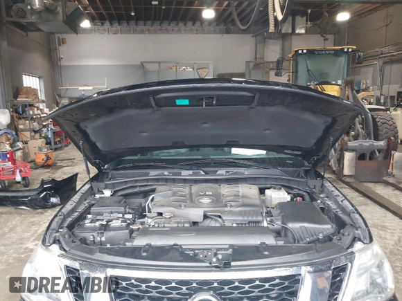 2017 Nissan Armada Platinum z VIN JN8AY2NC3H9502265, wystawiony jako IAAI lot #41816720 z przebiegiem 126 477 mil mil oraz . Historia ofert i sprzedaży dostępna na DreamBid. Obrazek 10.