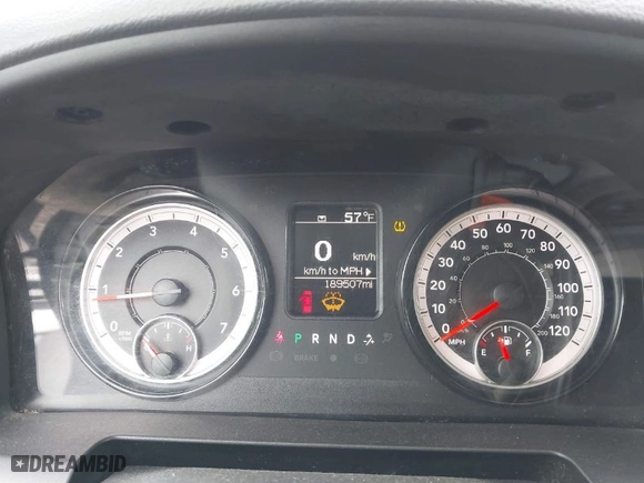 2018 Ram 2500 Tradesman with VIN 3C6UR4CJ5JG313018, listed as a IAAI auction lot 41757482 with 189,507 mi miles. Bid and sale history available at carsss.com. Image 7.