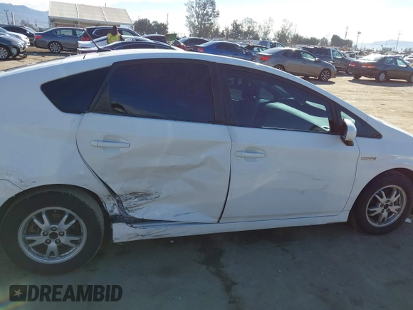 2010 Toyota Prius II with VIN JTDKN3DU3A5126169, listed as a IAAI auction lot 41605289 with 180,624 mi miles. Bid and sale history available at carsss.com. Image 13.
