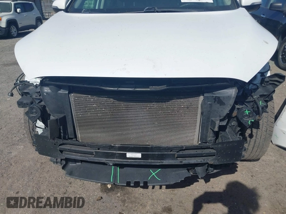 2018 Kia Sorento LX V6 with VIN 5XYPGDA57JG371874, listed as a IAAI auction lot 41668457 with 130,022 mi miles. Bid and sale history available at carsss.com. Image 6.