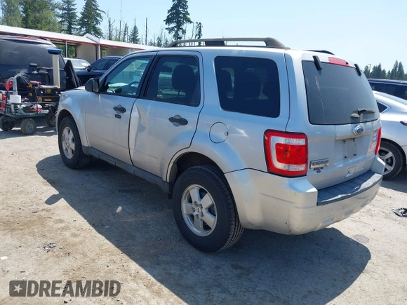2011 Ford Escape XLT с VIN 1FMCU9D75BKB26421, выставлен на аукционе IAAI как лот 42421183 с пробегом 151 693 миль миль и . История ставок и продаж доступна на DreamBid. Изображение 3.