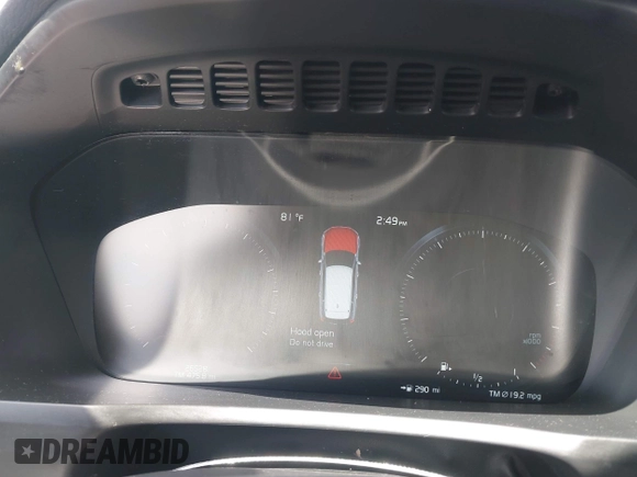 2022 Volvo XC90 Momentum with VIN YV4A22PK2N1782723, listed as a IAAI auction lot 42200122 with 26,528 mi miles and . Bid and sale history available at DreamBid. Image 7.