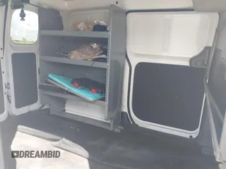 2015 Nissan NV200 SV z VIN 3N6CM0KN2FK710073, wystawiony jako IAAI lot #42267598 z przebiegiem 57 329 mil mil oraz . Historia ofert i sprzedaży dostępna na DreamBid. Obrazek 8.