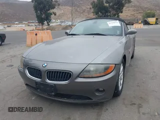 2004 BMW Z4 2.5i z VIN 4USBT33594LS50182, wystawiony jako IAAI lot #42560956 z przebiegiem 118 896 mil mil oraz . Historia ofert i sprzedaży dostępna na DreamBid. Obrazek 6.