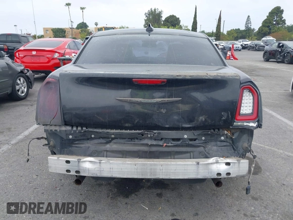 2015 Chrysler 300 S z VIN 2C3CCABG5FH766299, wystawiony jako IAAI lot #42252742 z przebiegiem 146 255 mil mil oraz . Historia ofert i sprzedaży dostępna na DreamBid. Obrazek 6.