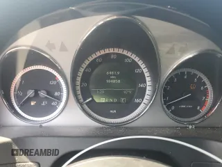 2011 Mercedes-Benz C 300 Sport z VIN WDDGF8BB2BR167037, wystawiony jako Copart lot #59541975 z przebiegiem 184 858 mil mil oraz Szkoda całkowita • Salvage title. Historia ofert i sprzedaży dostępna na DreamBid. Obrazek 9.