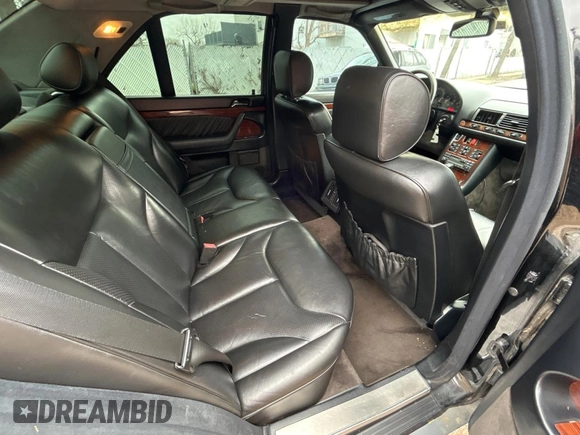 1995 Mercedes-Benz S 320 with VIN WDBGA32EXSA218724, listed as a Copart auction lot 88702025 with 162,400 mi miles and Clean Title. Bid and sale history available at DreamBid. Image 6.