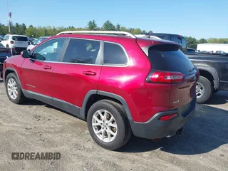 2014 Jeep Cherokee Latitude z VIN 1C4PJMCS5EW287159, wystawiony jako IAAI lot #42210599 z przebiegiem 111 945 mil mil oraz . Historia ofert i sprzedaży dostępna na DreamBid. Obrazek 3.