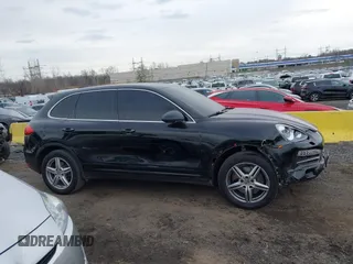 2014 Porsche Cayenne с VIN WP1AA2A22ELA94738, выставлен на аукционе IAAI как лот 41621776 с пробегом 104 164 миль миль и . История ставок и продаж доступна на DreamBid. Изображение 13.