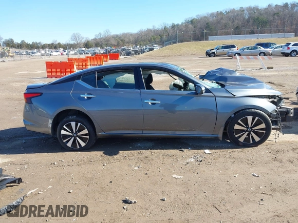 2019 Nissan Altima SV z VIN 1N4BL4DV3KC134117, wystawiony jako IAAI lot #41442828 z przebiegiem Nie podano mil oraz . Historia ofert i sprzedaży dostępna na DreamBid. Obrazek 12.