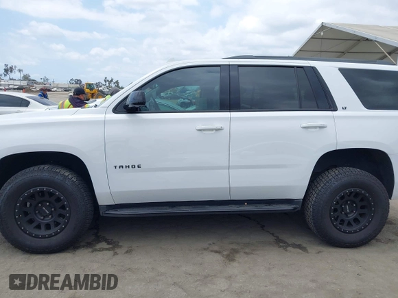 2020 Chevrolet Tahoe LT с VIN 1GNSCBKC0LR290170, выставлен на аукционе IAAI как лот 42129712 с пробегом 57 414 миль миль и . История ставок и продаж доступна на DreamBid. Изображение 14.