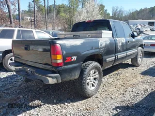 2000 Chevrolet Silverado 1500 LT with VIN 1GCEK19T1YE109925, listed as a IAAI auction lot 41689691 with 278,216 mi miles and . Bid and sale history available at DreamBid. Image 4.