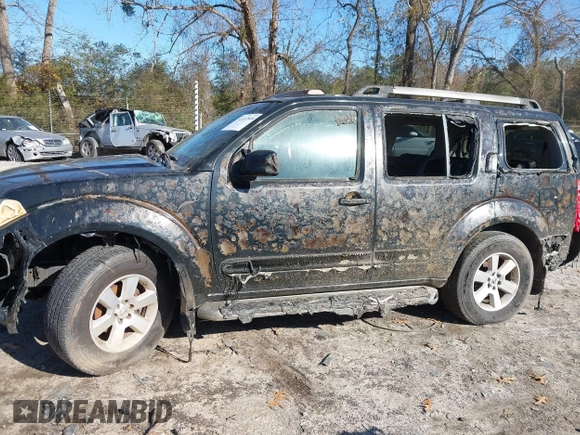 2008 Nissan Pathfinder S with VIN 5N1AR18U18C613323, listed as a IAAI auction lot 41143509 with 129,597 mi miles. Bid and sale history available at carsss.com. Image 6.