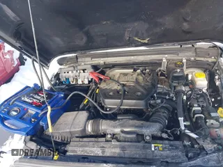 2020 Jeep Wrangler Unlimited Rubicon z VIN 1C4HJXFN5LW176104, wystawiony jako IAAI lot #41332511 z przebiegiem 70 428 mil mil oraz . Historia ofert i sprzedaży dostępna na DreamBid. Obrazek 10.
