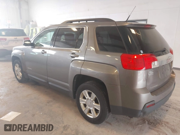 2011 GMC Terrain SLE-2 z VIN 2CTALSEC1B6201348, wystawiony jako IAAI lot #42486563 z przebiegiem 165 143 mil mil oraz . Historia ofert i sprzedaży dostępna na DreamBid. Obrazek 3.