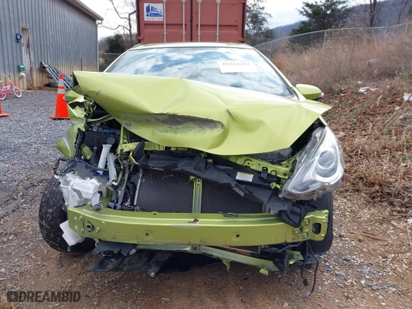 2015 Toyota Prius c One with VIN JTDKDTB38F1114272, listed as a IAAI auction lot 41224252 with 59,717 mi miles. Bid and sale history available at carsss.com. Image 13.