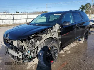 2019 Chevrolet Traverse Premier with VIN 1GNERKKW5KJ290698, listed as a Copart auction lot 88044555 with 104,449 mi miles and Salvage Title. Bid and sale history available at carsss.com. Image 1.
