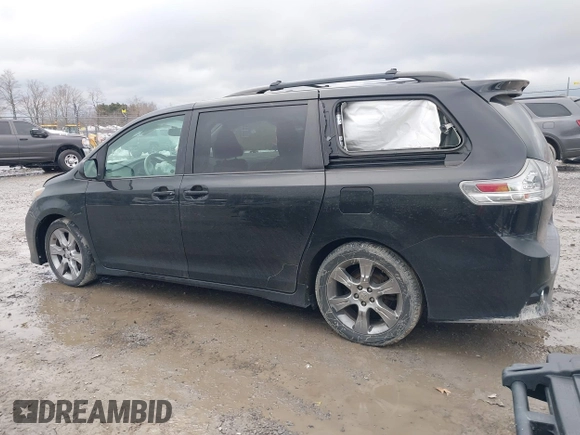 2012 Toyota Sienna SE with VIN 5TDXK3DC4CS187677, listed as a IAAI auction lot 41553292 with 145,282 mi miles. Bid and sale history available at carsss.com. Image 15.