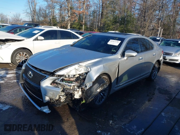 2013 Lexus LS 460 z VIN JTHCL5EF5D5019441, wystawiony jako IAAI lot #41267136 z przebiegiem 185 549 mil mil oraz . Historia ofert i sprzedaży dostępna na DreamBid. Obrazek 2.