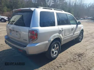 2008 Honda Pilot EX-L with VIN 5FNYF18568B027479, listed as a IAAI auction lot 41820222 with 202,416 mi miles. Bid and sale history available at carsss.com. Image 4.