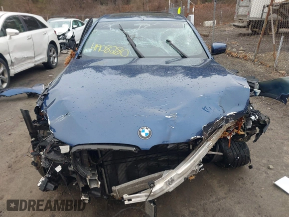 2021 BMW 5 Series 530i with VIN WBA53BH04MCF15438, listed as a IAAI auction lot 41908280 with 38,640 mi miles and . Bid and sale history available at DreamBid. Image 11.