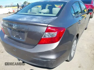 2012 Honda Civic LX z VIN 2HGFB2F58CH587746, wystawiony jako IAAI lot #41892347 z przebiegiem 138 232 mil mil oraz . Historia ofert i sprzedaży dostępna na DreamBid. Obrazek 6.