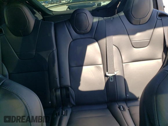 2017 Tesla Model X 90D z VIN 5YJXCDE23HF051027, wystawiony jako Copart lot #64608843 z przebiegiem 77 222 mil mil oraz Szkody całkowita. Historia ofert i sprzedaży dostępna na DreamBid. Obrazek 10.