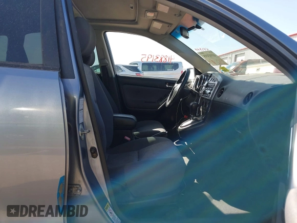 2004 Toyota Matrix Std with VIN 2T1LR38E14C291494, listed as a IAAI auction lot 41883195 with 230,173 mi miles. Bid and sale history available at carsss.com. Image 5.