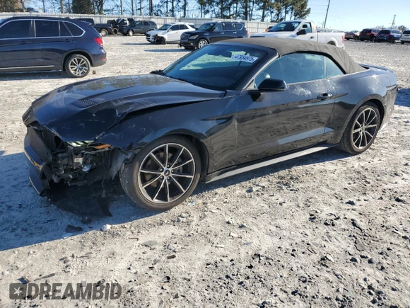 2020 Ford Mustang EcoBoost z VIN 1FATP8UHXL5138164, wystawiony jako Copart lot #47954975 z przebiegiem 53 500 mil mil oraz Szkody całkowita. Historia ofert i sprzedaży dostępna na DreamBid. Obrazek 1.