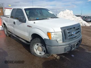 2010 Ford F-150 XL with VIN 1FTEX1EW2AFA69808, listed as a IAAI auction lot 41432767 with 246,373 mi miles. Bid and sale history available at carsss.com. Image 1.