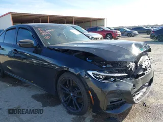 2021 BMW 3 Series 330i z VIN 3MW5R1J05M8B84800, wystawiony jako IAAI lot #41818906 z przebiegiem Nie podano mil oraz . Historia ofert i sprzedaży dostępna na DreamBid. Obrazek 6.