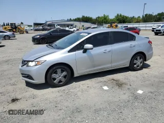 2014 Honda Civic LX z VIN 19XFB2F5XEE243221, wystawiony jako Copart lot #59990585 z przebiegiem 245 617 mil mil oraz Czysty tytuł • Clean title. Historia ofert i sprzedaży dostępna na DreamBid. Obrazek 1.
