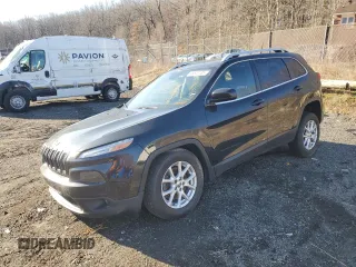 2014 Jeep Cherokee Latitude with VIN 1C4PJMCS3EW152682, listed as a Copart auction lot 48500135 with 111,263 mi miles and Salvage Title. Bid and sale history available at carsss.com. Image 1.
