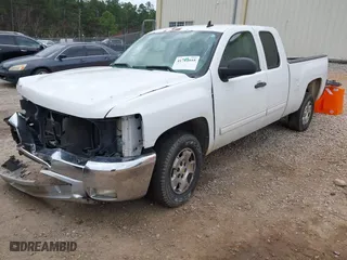 2012 Chevrolet Silverado 1500 LT with VIN 1GCRCSE01CZ180933, listed as a IAAI auction lot 41784055 with 235,310 mi miles. Bid and sale history available at carsss.com. Image 20.