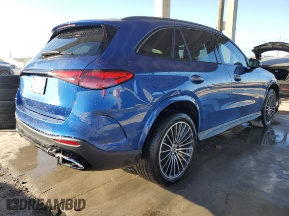 2025 Mercedes-Benz GLC with VIN W1NKM4GB8SF262627, listed as a Copart auction lot 52363885 with 3,398 mi miles and Salvage Title. Bid and sale history available at carsss.com. Image 3.
