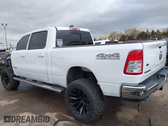 2022 Ram 1500 Big Horn z VIN 1C6SRFMT9NN241711, wystawiony jako IAAI lot #41696580 z przebiegiem 42 693 mil mil oraz . Historia ofert i sprzedaży dostępna na DreamBid. Obrazek 15.